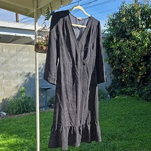 Gilli Elegant Black Polka Dot Dress